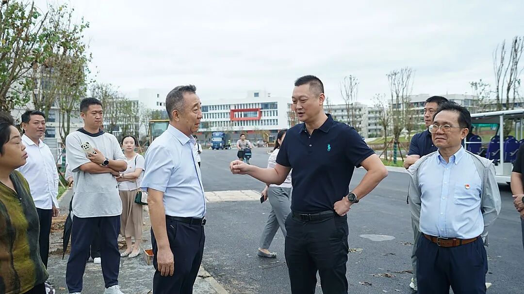 现场察看